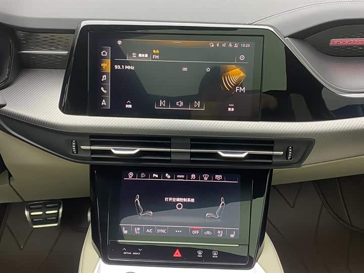 Audi Q6 2023 50 TFSI quattro edition one — фото 21