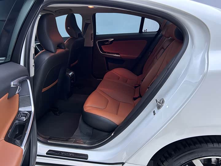 Volvo S60 2018 S 60 L T 3 — фото 9
