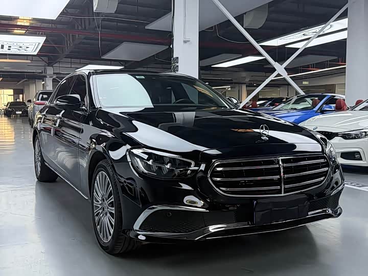 Mercedes-Benz E-Class E 300 L люкс — фото 3