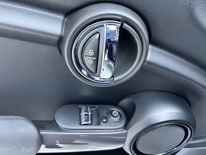 MINI Hatch — фото 11