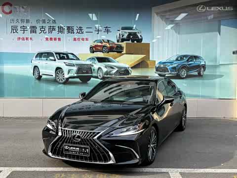 Lexus ES 2022 300h — фото 16