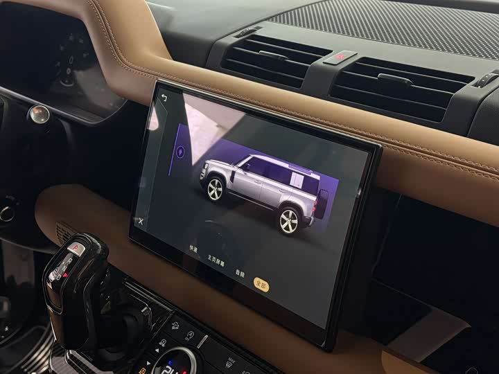 Land Rover Defender — фото 15