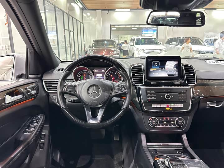 Mercedes-Benz GLS 2018 GLS 450 — фото 20