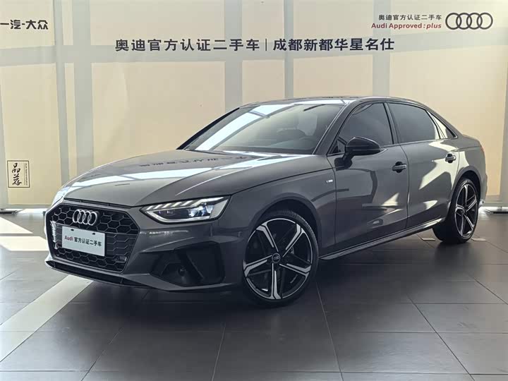 Audi A4L 2024 40 TFSI — фото 1