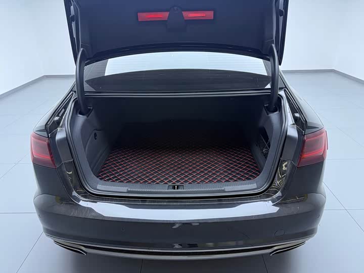 Audi A6L 2018 30 50 TFSI quattro — фото 6