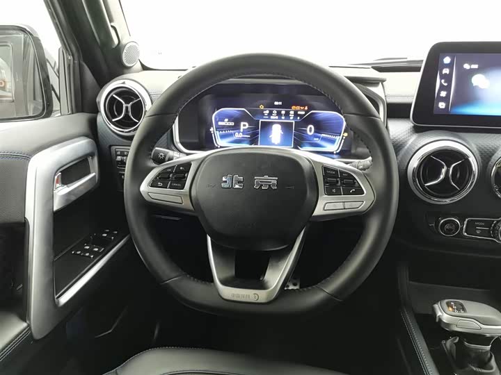 BAIC BJ40 2023 2.0 D AT 4 WD — фото 11