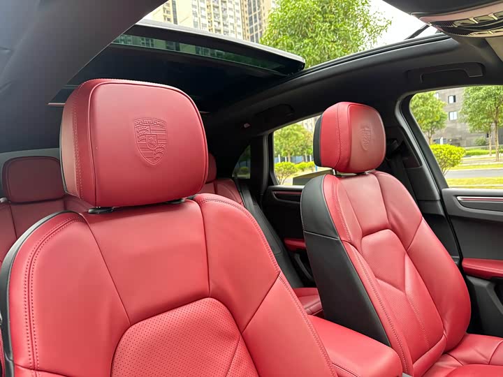 Porsche Macan 2023 Macan 2.0 T — фото 39