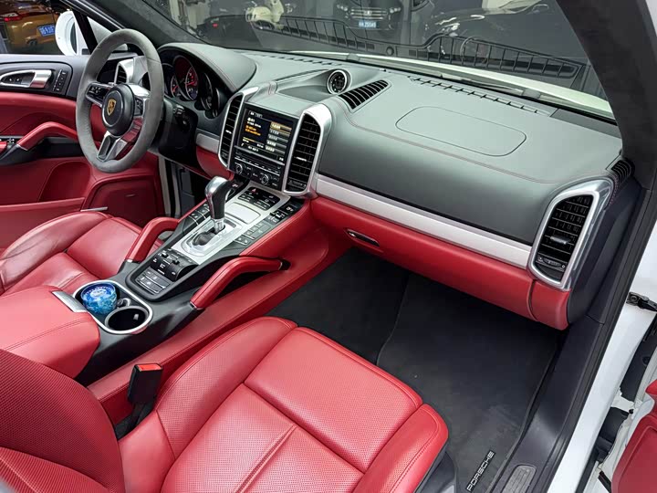 Porsche Cayenne 2015 Cayenne GTS 3.6 T — фото 17