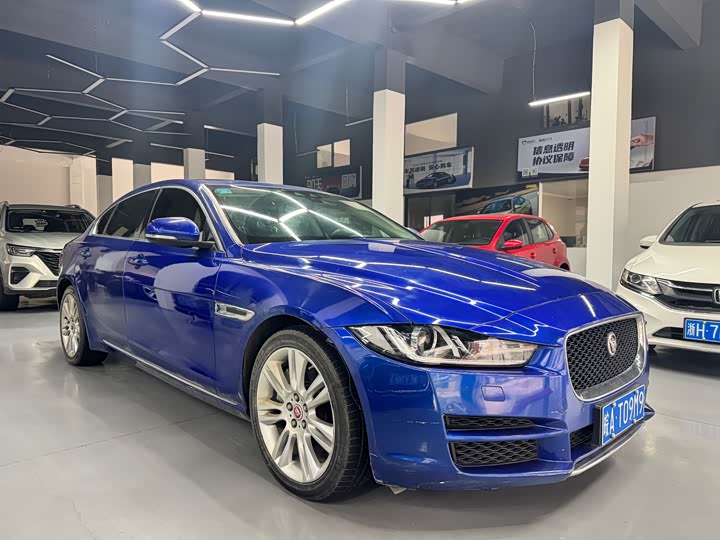 Jaguar XEL 2018 2.0 T 200 PS — фото 3