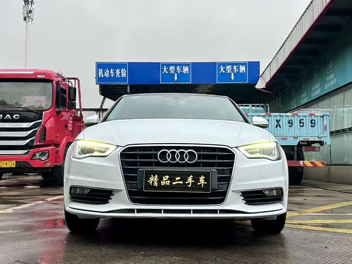 Audi A3 2016 Limousine 35 TFSI — фото 3