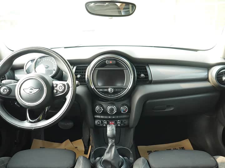 MINI Hatch — фото 10