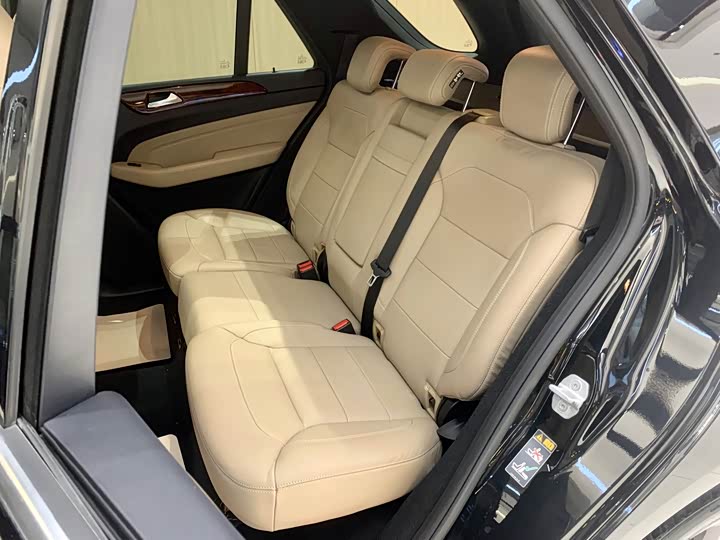 Mercedes-Benz M-Class 2015 ML 400 4 MATICLuxury — фото 17