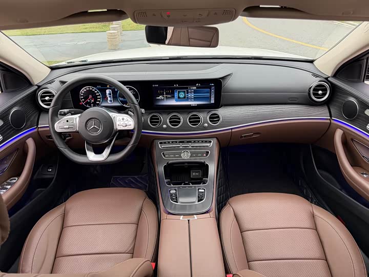 Mercedes-Benz E-Class 2020 E 300 L — фото 11