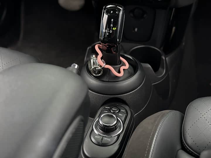 MINI Hatch — фото 16