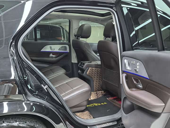 Mercedes-Benz GLE — фото 14
