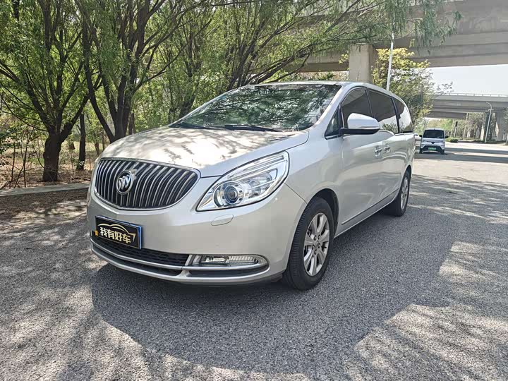 Buick GL 8 2014 3.0 L XT