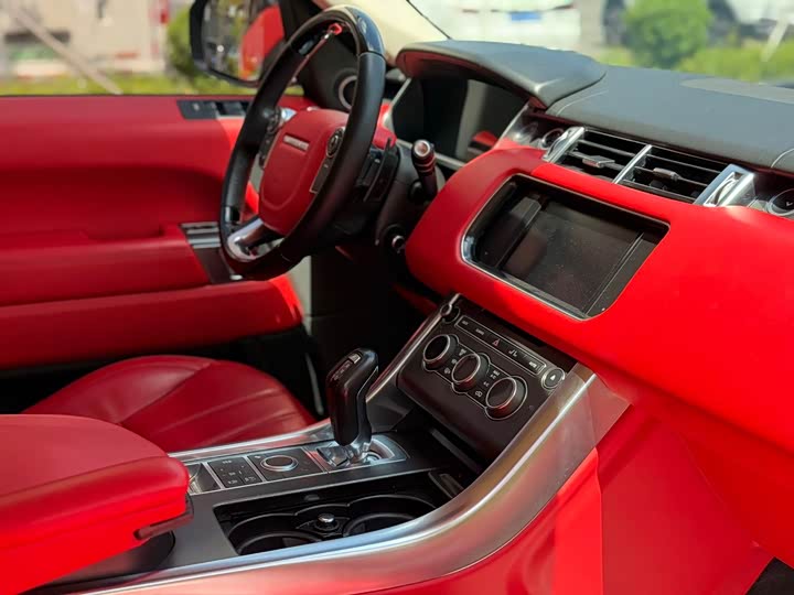 Land Rover Range Rover Sport — фото 11