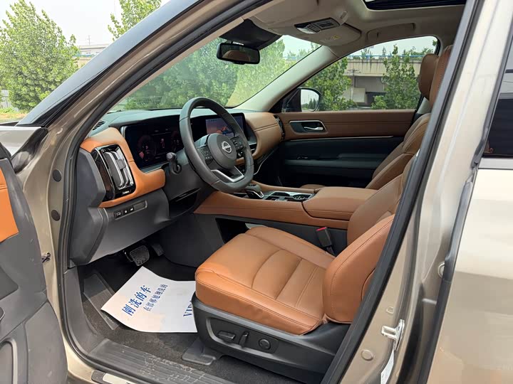 Nissan Pathfinder — фото 3