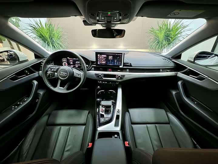 Audi A5 2024 Sportback 40 TFSI — фото 6