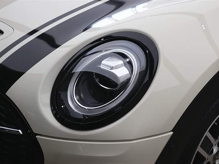 MINI Clubman — фото 28