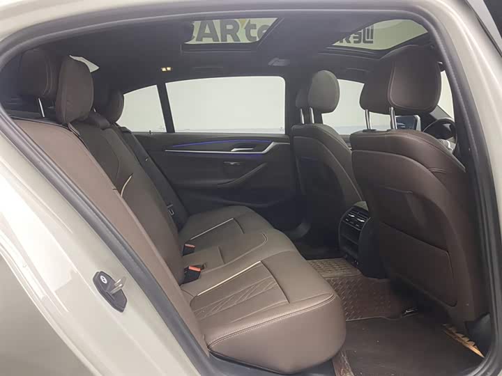 BMW 5-Series 2023 530 Li Leading M — фото 23