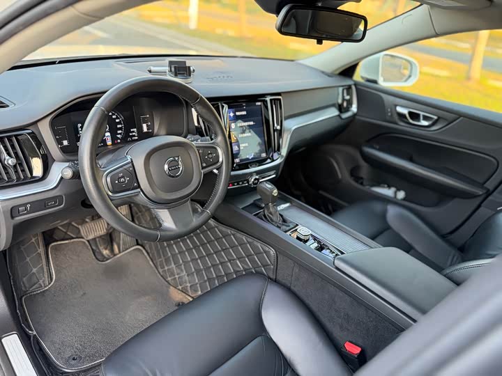 Volvo S60 2020 T 4 — фото 10