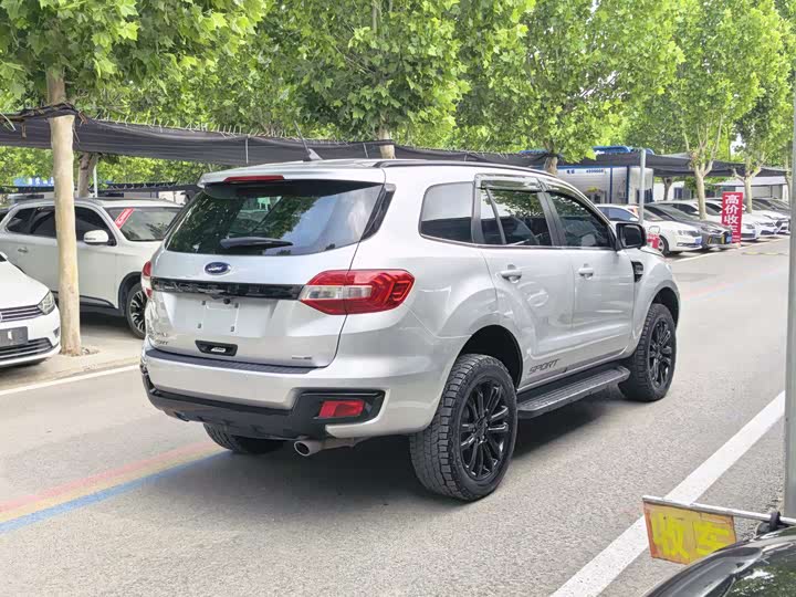 Ford Everest — фото 20