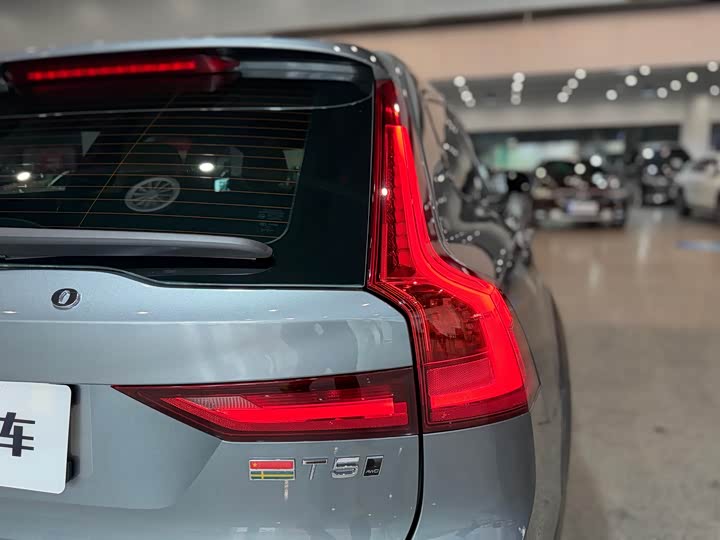 Volvo V90 2019 Cross Country T 5 AWD VI — фото 22