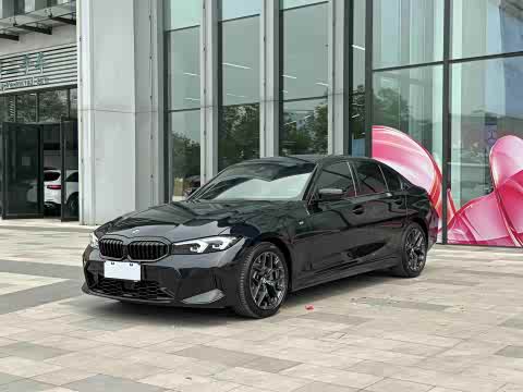 BMW 3-Series 2025 330i M — фото 39