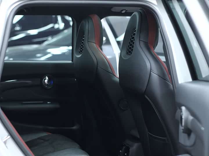 MINI Hatch — фото 12
