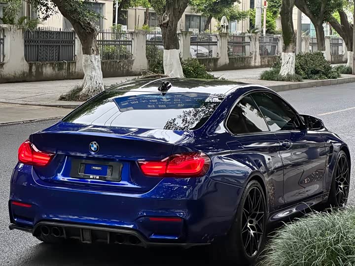 BMW M4 2018 M 4 — фото 3
