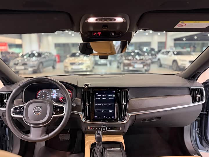Volvo V90 2019 Cross Country T 5 AWD VI — фото 14