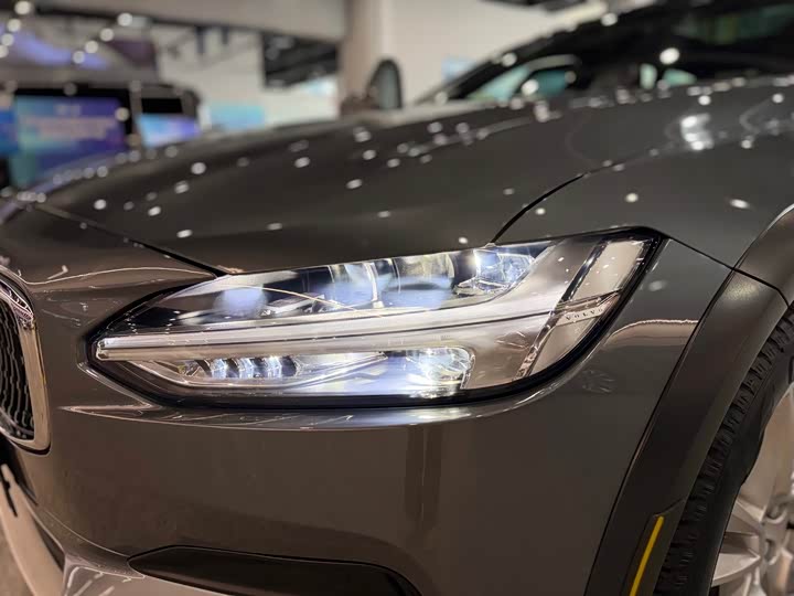 Volvo V90 2019 Cross Country T 5 AWD VI — фото 19