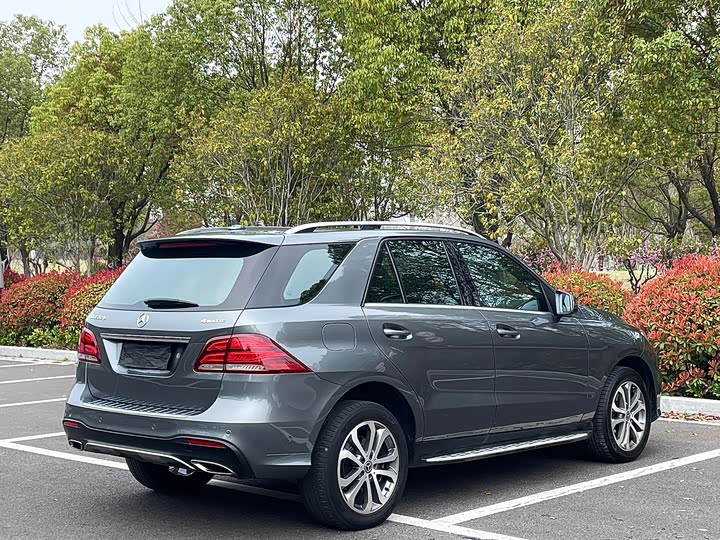 Mercedes-Benz GLE — фото 16