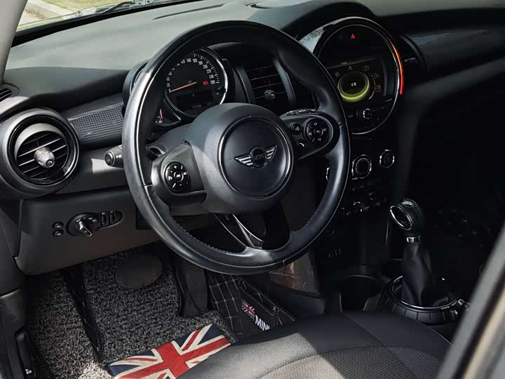 MINI Hatch — фото 11
