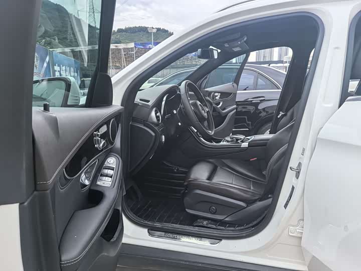 Mercedes-Benz GLC 260 4MATIC динамик — фото 20
