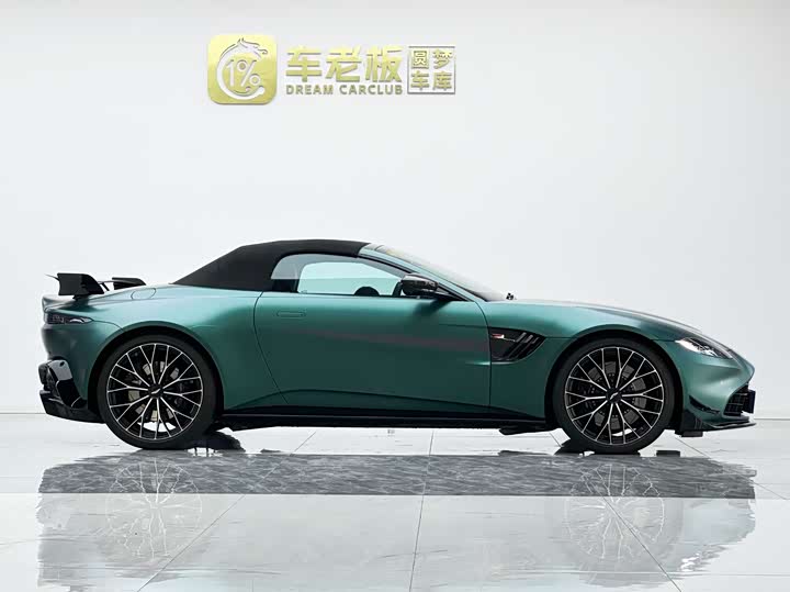 Aston Martin V8 Vantage 2022 4.0 T V 8 F 1 Edition Roadster — фото 7