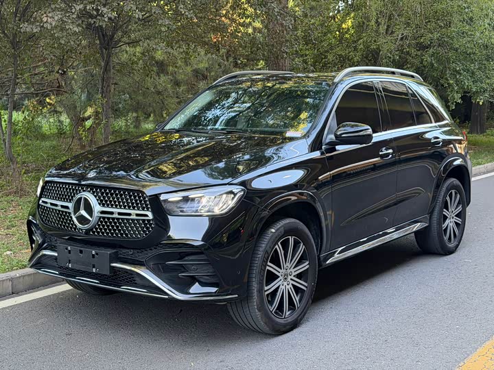 Mercedes-Benz GLE — фото 1