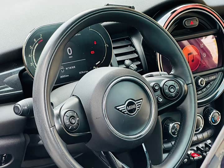 MINI Hatch — фото 10