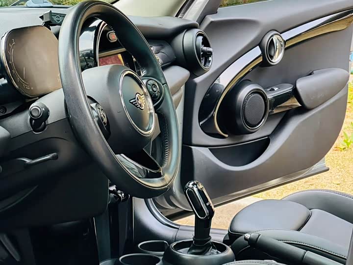 MINI Hatch — фото 11