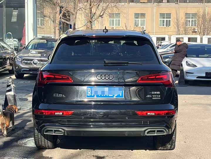 Audi Q5L 2022 45 T — фото 5