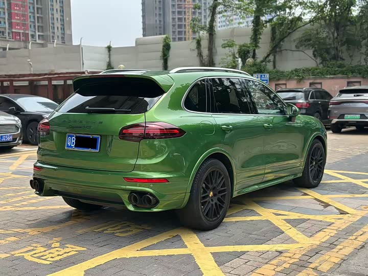 Porsche Cayenne 2015 Cayenne GTS 3.6 T — фото 11