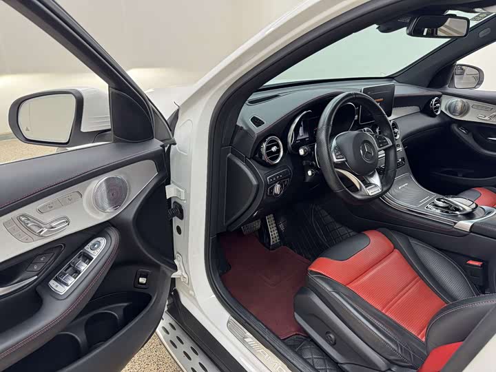 Mercedes-Benz GLC 2018 AMG GLC 63 4 MATIC+ — фото 12