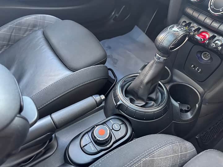 MINI Hatch — фото 19