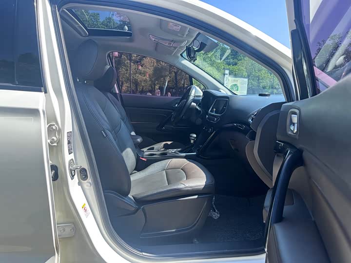 Trumpchi GS4 2016 235 T G-DCT — фото 21