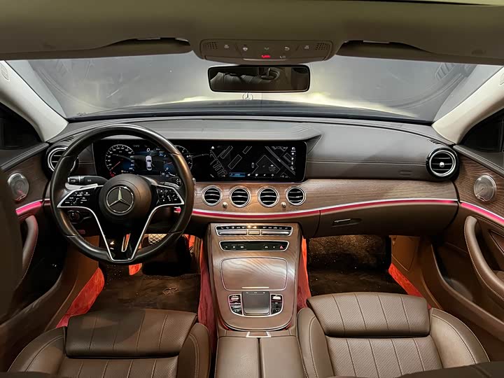 Mercedes-Benz E-Class 2023 E 260 L — фото 13