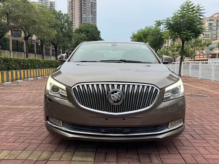 Buick LaCrosse — фото 2