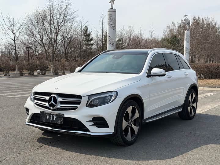 Mercedes-Benz GLC 2018 GLC 300 4 MATIC — фото 1