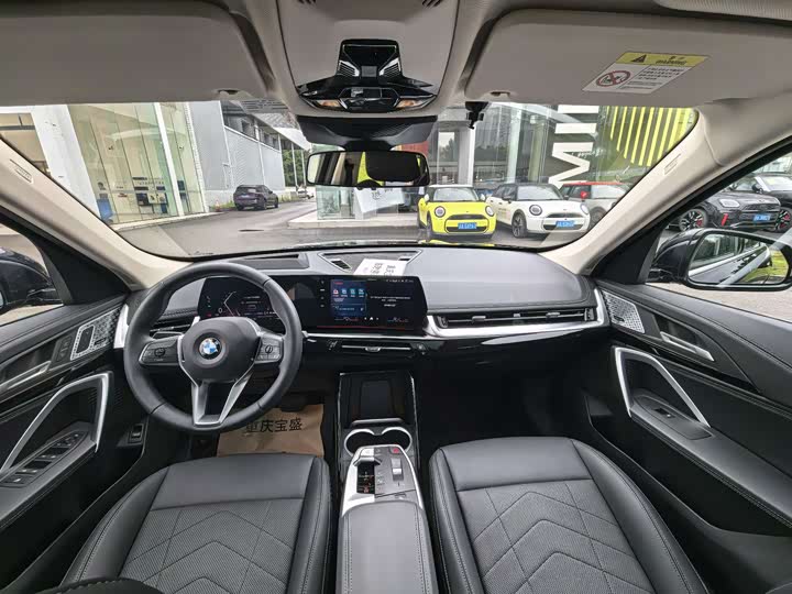 BMW X1 2025 s Drive 25 Li X — фото 17