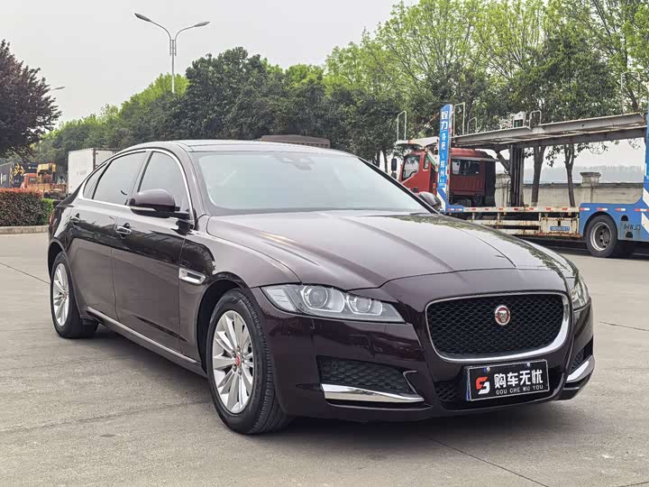 Jaguar XFL 2017 XFL 2.0 T 240 PS — фото 3